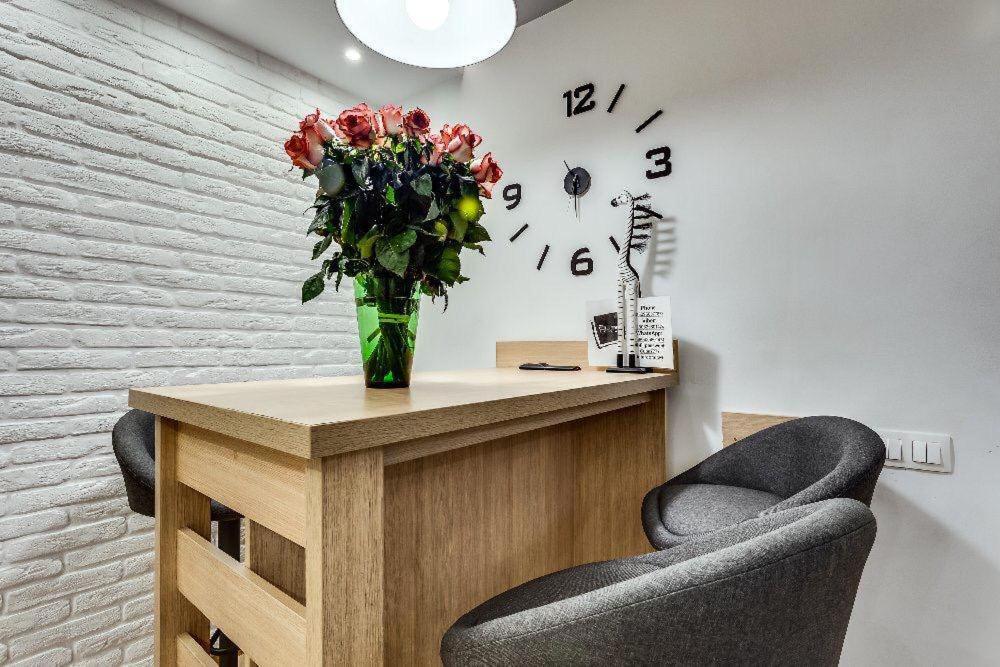 The Cube Rooms Lviv Dış mekan fotoğraf